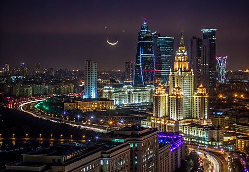 Россияне смогут увидеть в ночном небе загадочную улыбку. Что это за явление и когда его ждать
