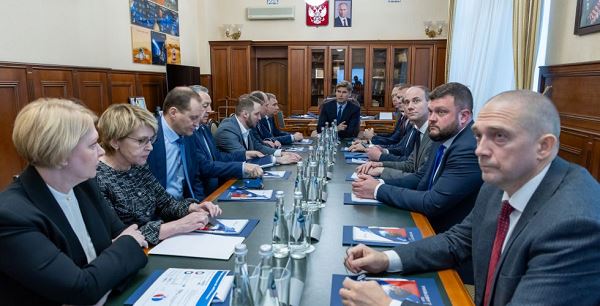 Дмитрий Баканов посетил НПО Лавочкина